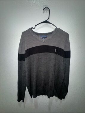 U.S. Polo Assn. Men's Gray and Black V-Neck Sweater